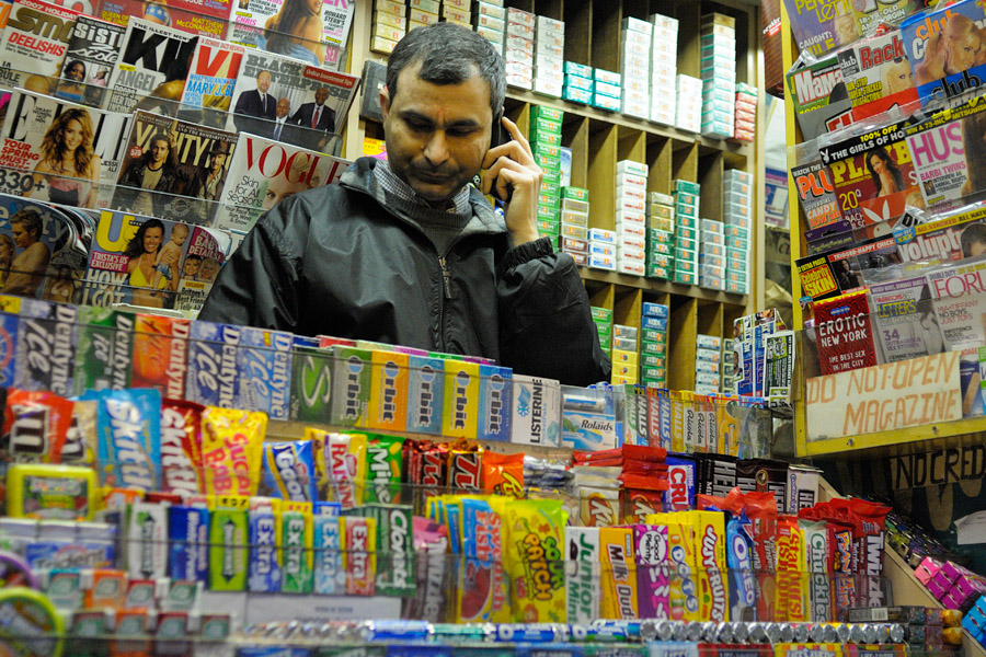 Magazine Vendor